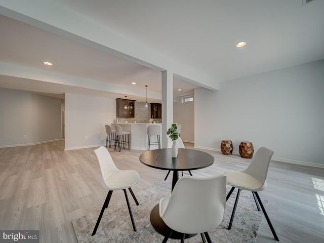 43320 BARNSTEAD DR, Ashburn, VA 20148