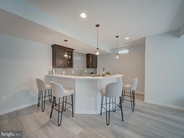 43320 BARNSTEAD DR, Ashburn, VA 20148