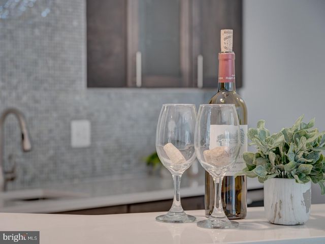 43320 BARNSTEAD DR, Ashburn, VA 20148