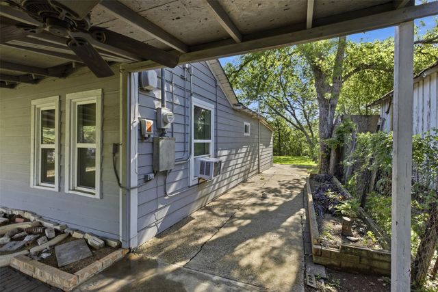 1313 Perez ST, Austin, TX 78721