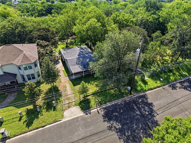 1313 Perez ST, Austin, TX 78721