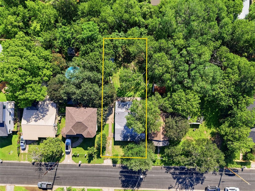 1313 Perez ST, Austin, TX 78721