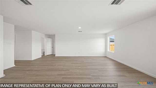 156 Baby Calf Roping Road, Jarrell, TX 76537