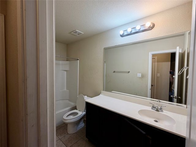 5509 Thunder Bay Drive, Fort Worth, TX 76119