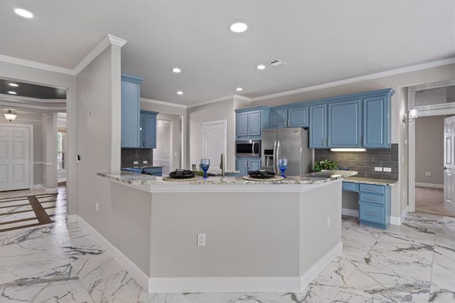 302 Armstrong DR, Georgetown, TX 78633