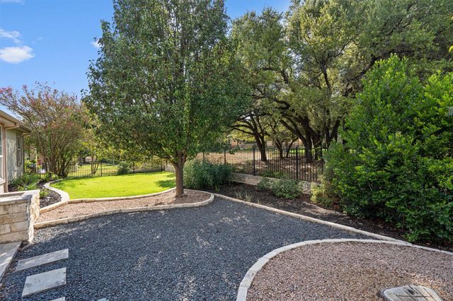 302 Armstrong DR, Georgetown, TX 78633
