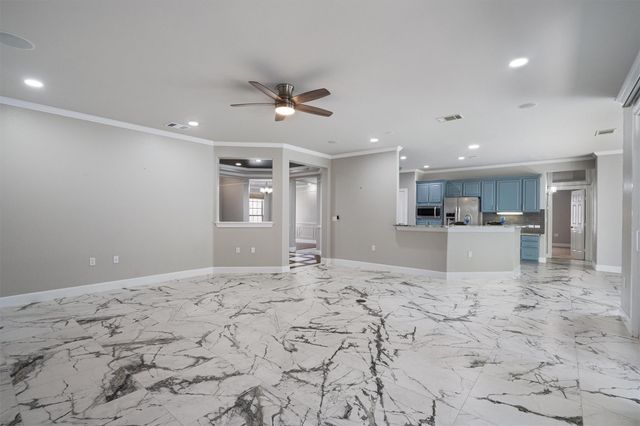 302 Armstrong DR, Georgetown, TX 78633