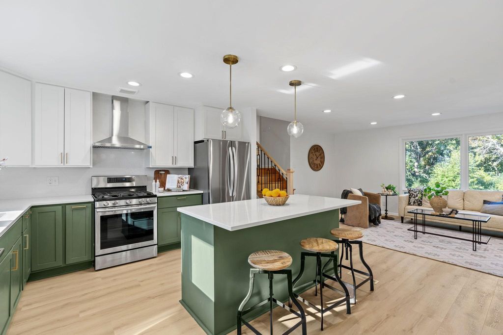 1025 Colby Street, Saint Paul, MN 55116 — photo 4