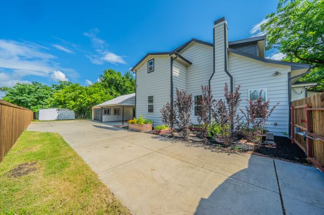506 Brown Street, Waxahachie, TX 75165