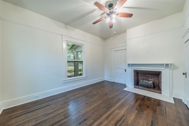 506 Brown Street, Waxahachie, TX 75165