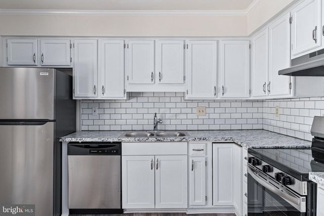 303 MT PLEASANT DR, Locust Grove, VA 22508