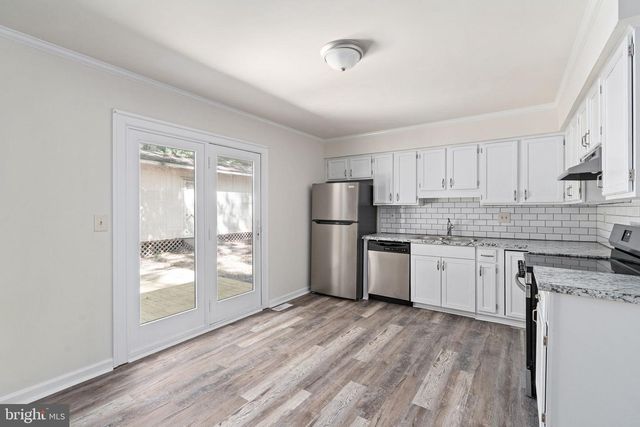 303 MT PLEASANT DR, Locust Grove, VA 22508