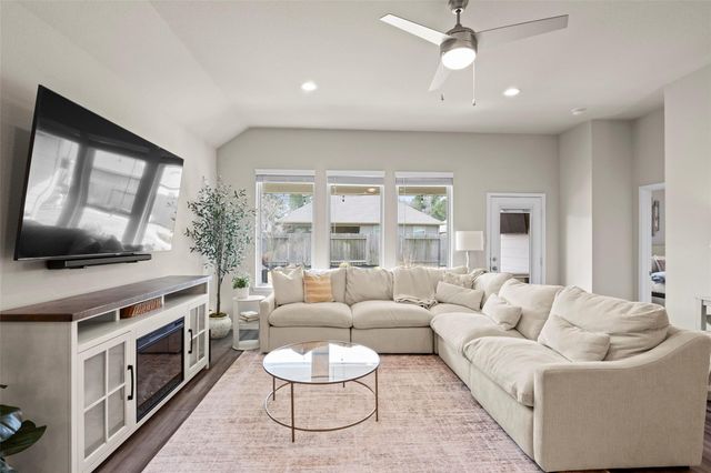 14239 Volcano Perch Drive, Conroe, TX 77384