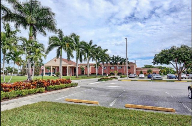 3032 Hythe B 3032, Boca Raton, FL 33434