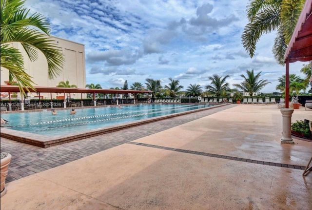 3032 Hythe B 3032, Boca Raton, FL 33434