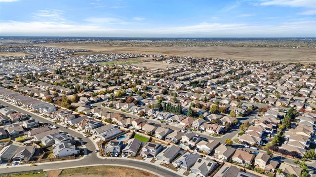 12316 Pawcatuck Way, Rancho Cordova, CA 95742