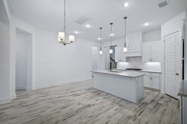 8218 Vitex Avenue, Dallas, TX 75252