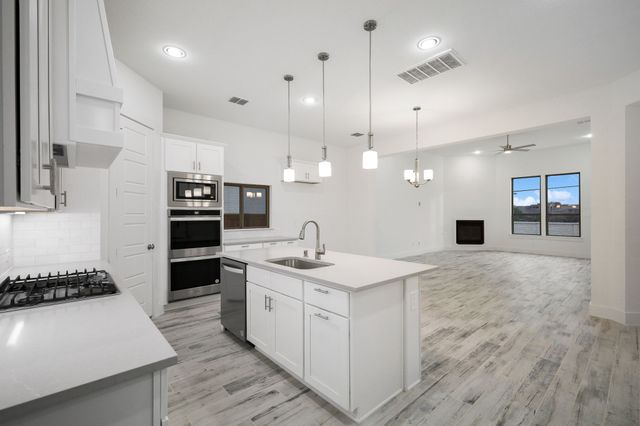 8218 Vitex Avenue, Dallas, TX 75252