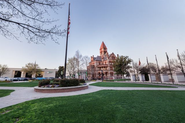 217 Houston Street, Sulphur Springs, TX 75482