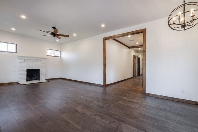 217 Houston Street, Sulphur Springs, TX 75482