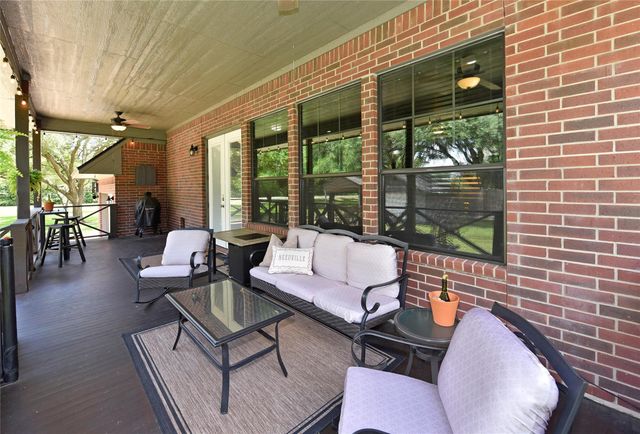 14323 Buffalo Street, Needville, TX 77461