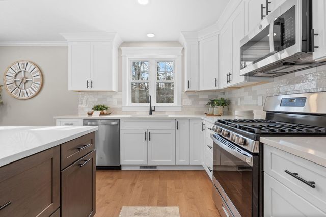 14 Caesars Road, Mont Vernon, NH 03057