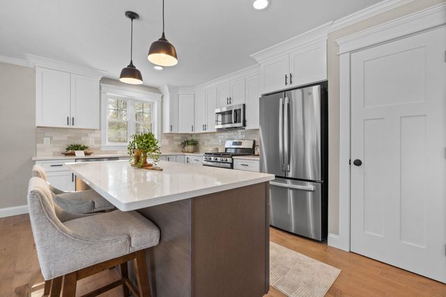14 Caesars Road, Mont Vernon, NH 03057