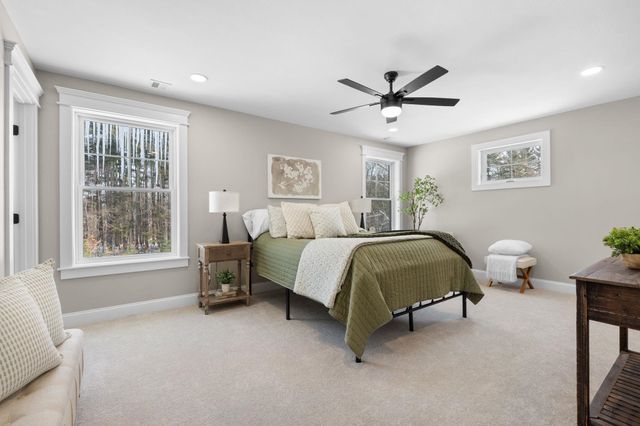 14 Caesars Road, Mont Vernon, NH 03057
