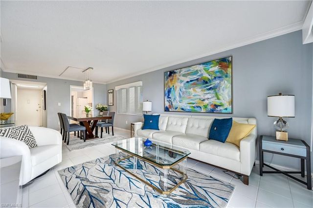 1300 Gulf Shore BLVD N 509, Naples, FL 34102