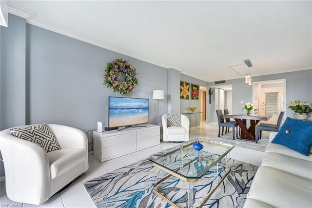 1300 Gulf Shore BLVD N 509, Naples, FL 34102