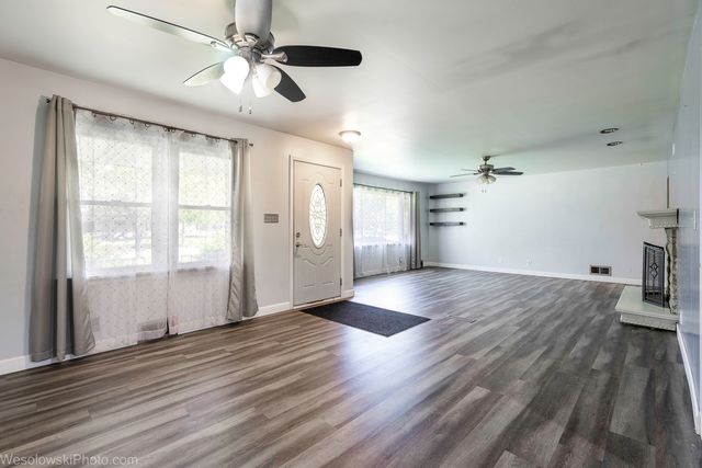 1714 Mayfield Avenue, Joliet, IL 60435