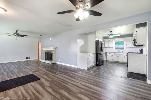 1714 Mayfield Avenue, Joliet, IL 60435