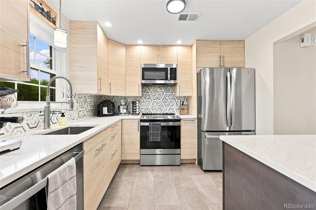 10970 W Florida Avenue 211, Denver, CO 80232