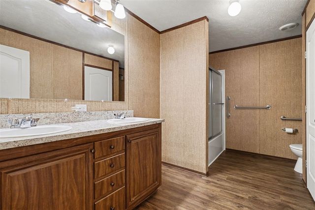 7604 Red Arrow Highway 149, Watervliet, MI 49098