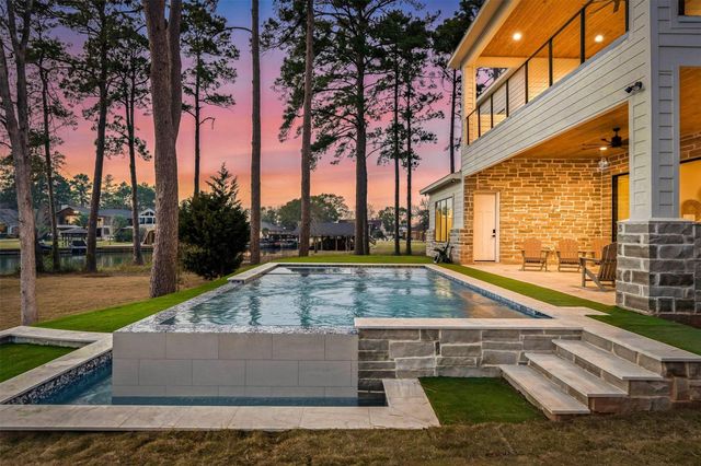 12833 Bruce Road, Willis, TX 77318