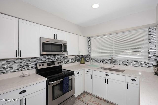 4318 W CORRINE Drive, Glendale, AZ 85304