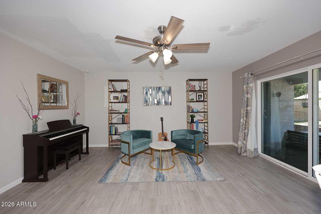 4318 W CORRINE Drive, Glendale, AZ 85304