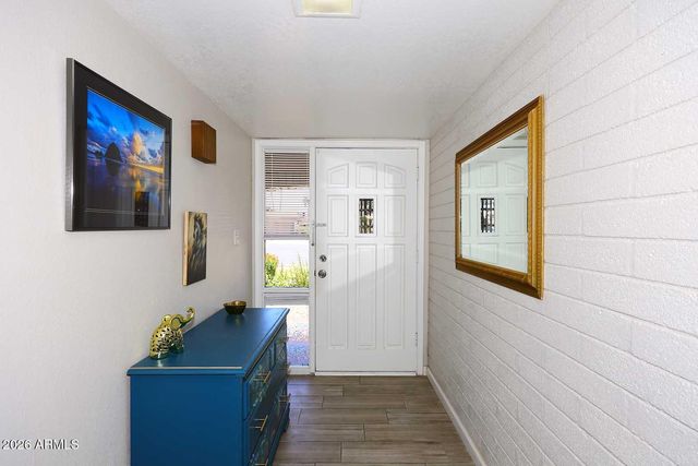 4318 W CORRINE Drive, Glendale, AZ 85304
