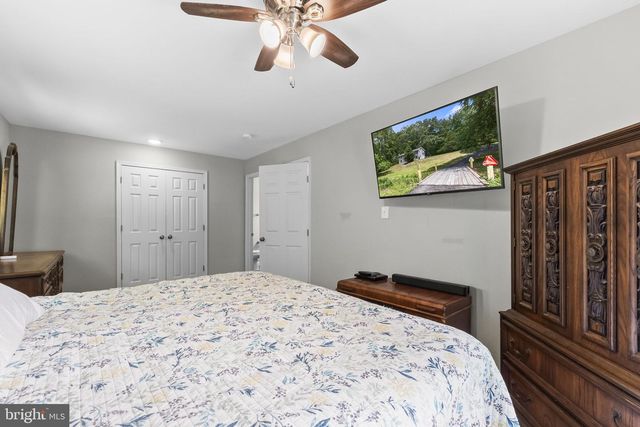 8505 WARREN DR, Pomfret, MD 20675