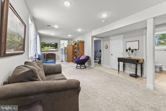 8505 WARREN DR, Pomfret, MD 20675