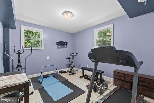 8505 WARREN DR, Pomfret, MD 20675
