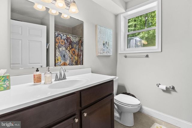 8505 WARREN DR, Pomfret, MD 20675