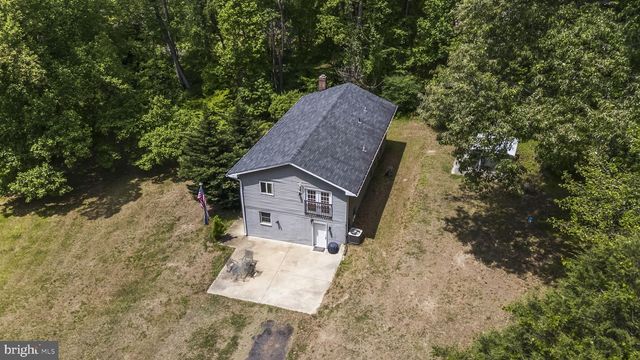 8505 WARREN DR, Pomfret, MD 20675