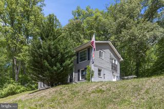 8505 WARREN DR, Pomfret, MD 20675