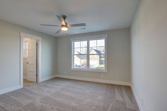 321 Kildeer Dr, Clarksville, TN 37040