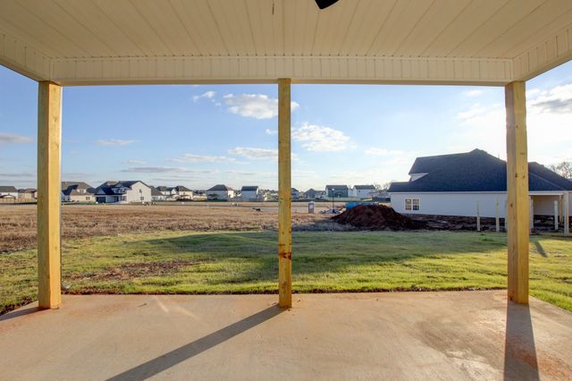 321 Kildeer Dr, Clarksville, TN 37040