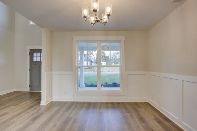 321 Kildeer Dr, Clarksville, TN 37040