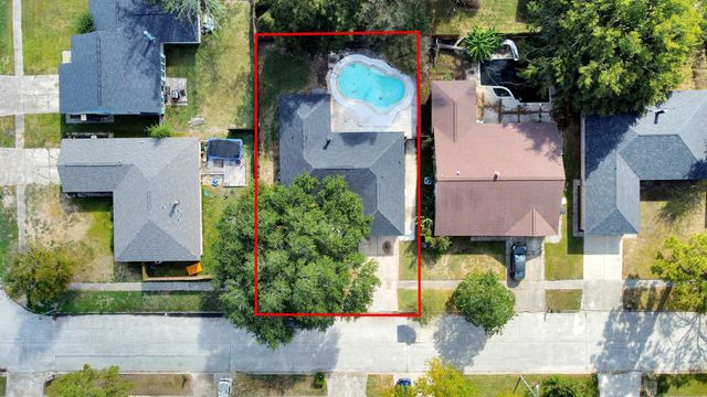 5918 Crooked Post Road, Spring, TX 77373