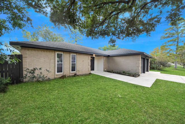 5918 Crooked Post Road, Spring, TX 77373