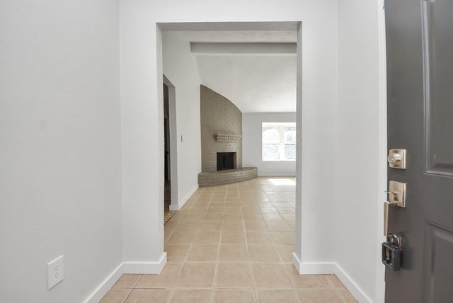 5918 Crooked Post Road, Spring, TX 77373